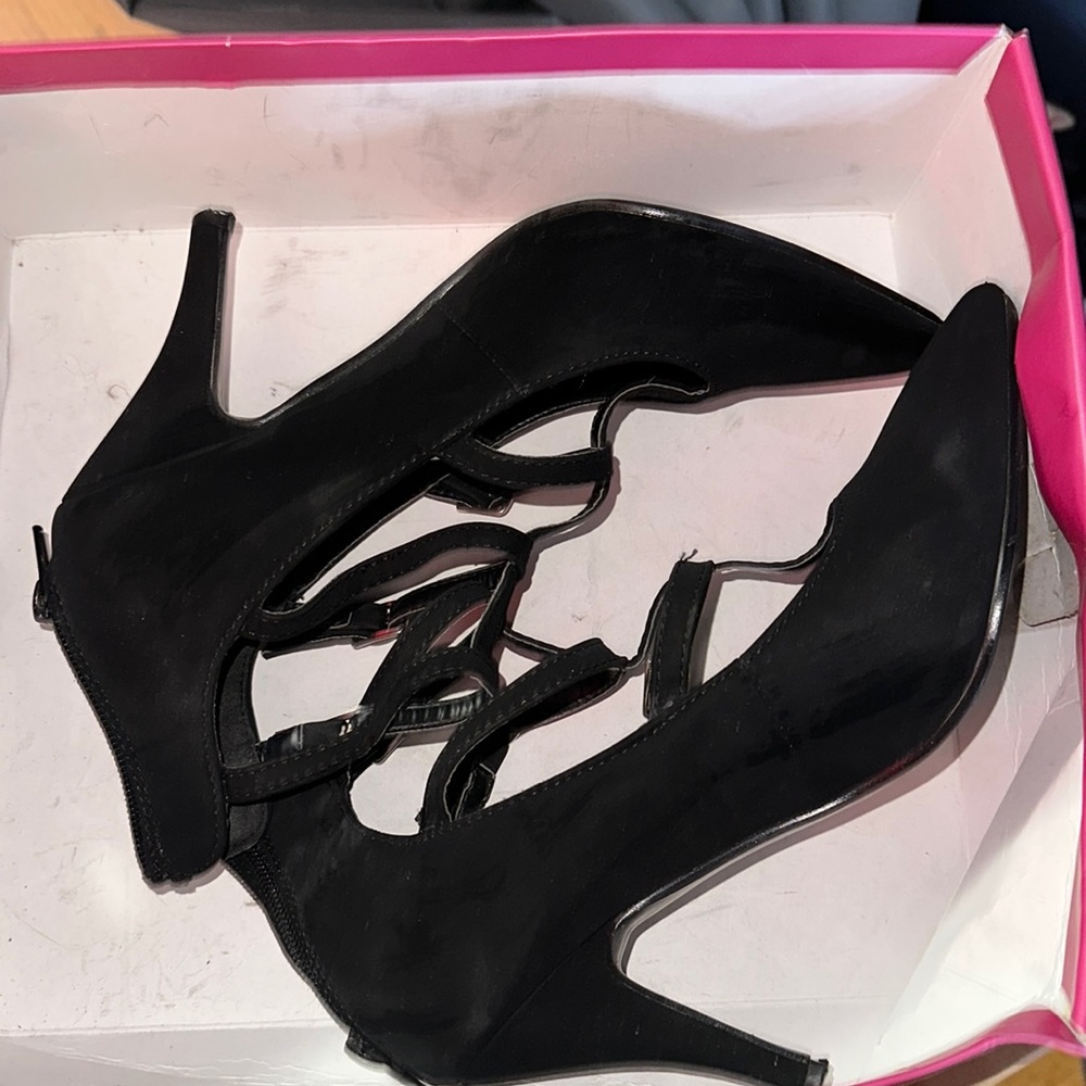 Black heels